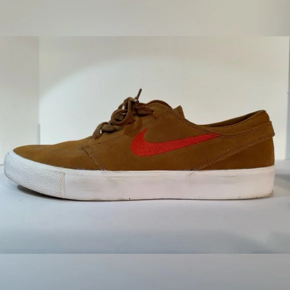Nike SB Zoom Janoski RM Skate Shoe Men’s 10 Brown Suede Red Swoosh AQ7475-204 - Picture 13 of 15